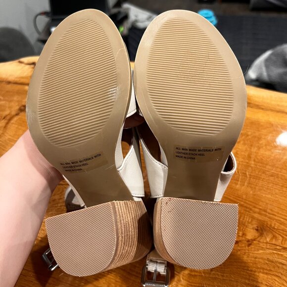 NWOT Dolce Vita Heels - Picture 3 of 4